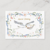 赤ちゃんシャワー用のコウノトリのワイルドフラワーリボン エンクロージャーカード (裏面)