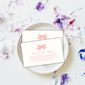 赤ちゃんシャワー用のピンクのミニマリストの蝶ネクタイ本 エンクロージャーカード