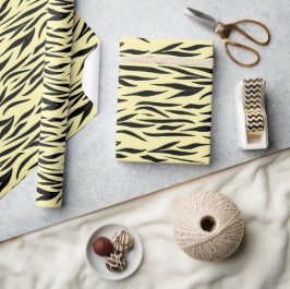 赤ちゃんシャワー用タイガーパターン黄色シームレス ラッピングペーパー