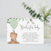 赤ちゃんシャワー用テディは緑の風船の本を持つ エンクロージャーカード (スタンド正面)