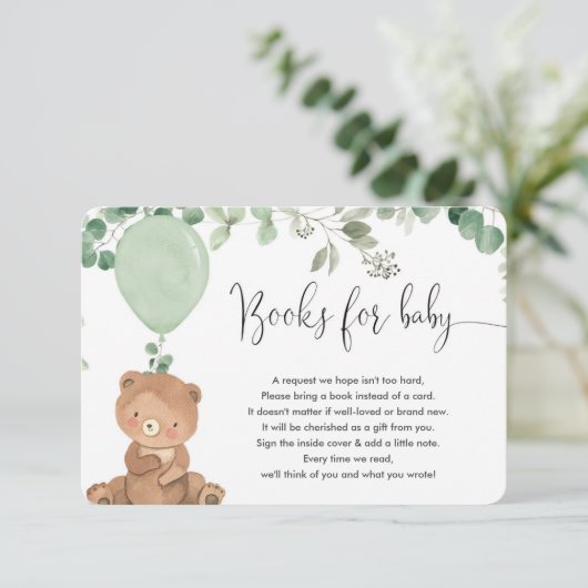 赤ちゃんシャワー用テディは緑の風船の本を持つ エンクロージャーカード (スタンド正面)