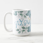 赤ちゃんシャワー。眠っているベビーベアーブルー。 コーヒーマグカップ (左)