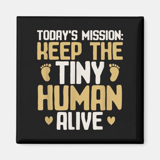 赤ちゃんパパが小さな人間を生き続ける面白い新パパ マグネット (正面)