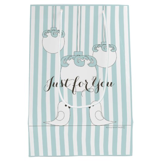 赤ちゃんブルーかわいい鳥の赤ちゃんシャワー/子供の誕生日 ミディアムペーパーバッグ (裏面)