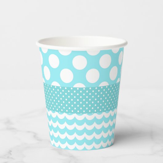 赤ちゃんブルーの男の子の赤ちゃんシャワー付きかわいいクジラ 紙コップ (裏面)