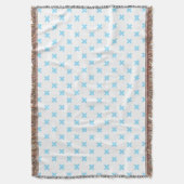 赤ちゃんブルーの白いステッチ スローブランケット (正面縦)