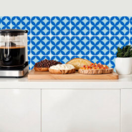 赤ちゃんブルーの紺色の円と夏のタイル タイル