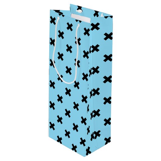 赤ちゃんブルーの黒いステッチ ワインギフトバッグ (正面アングル)