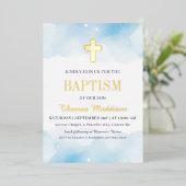 赤ちゃんブルーウォーターの色の雲金ゴールドクロスバプテスマ 箔招待状 (立ち正面)