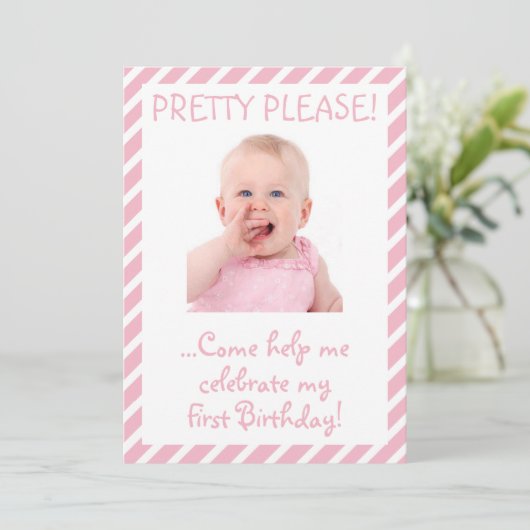 赤ちゃんユーモアのあるガール生誕生日会の招待状 招待状 (スタンド正面)