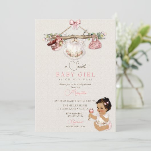 赤ちゃん服ガールベビーシャワーアイボリーピンク 招待状 (スタンド正面)