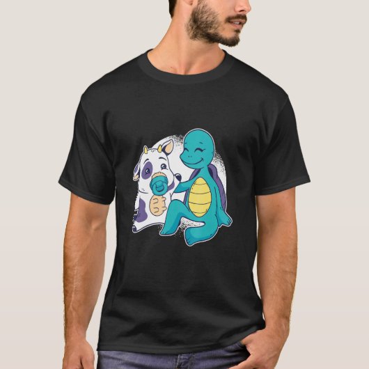 赤ちゃん牛と亀 Tシャツ (正面)