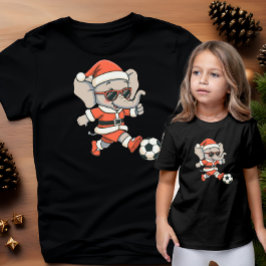 赤ちゃん象のサンタクロース サッカー選手 レトロAIアート トライブレンドＴシャツ