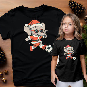 赤ちゃん象のサンタクロース サッカー選手 レトロAIアート トライブレンドＴシャツ