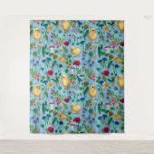 赤ちゃん青にニワトリとワイルドフラワー タペストリー (正面)