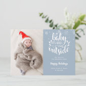 赤ちゃん 外は寒い ブルー 写真 ホリデー 誕生 案内状 (スタンド正面)