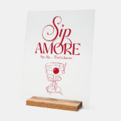 赤で手描きのThat's Amore ブライダルシャワー アクリルサイン (傾斜)