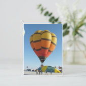 赤とオレンジの熱気球 ポストカード (スタンド正面)