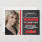 赤とシルバーの黒板 卒業おめでとうの案内 招待状 (正面)