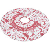 赤とピンクのクリスマスファミリー名トナカイ矢印 ブラッシュドポリエステルツリースカート (アングル)