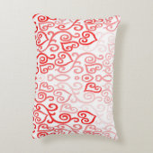 赤とピンクのハートパターン アクセントクッション (裏面(縦))