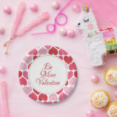 赤とピンクのハートパターン ペーパープレート (パーティー)