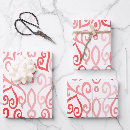 赤とピンクのハートパターン ラッピングペーパーシート (正面)
