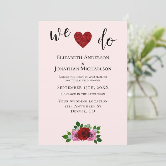 赤とピンクのバラのカップルのシャワー 招待状 (スタンド正面)