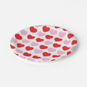 赤とピンクのバレンタインデーハート ペーパープレート (アングル)