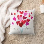 赤とピンクのバレンタインハート名を追加モノグラム クッション (ブランケット)