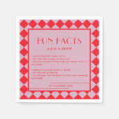 赤とピンクのレトロはっきりしたおもしろい事実結婚の スタンダードカクテルナプキン (正面)