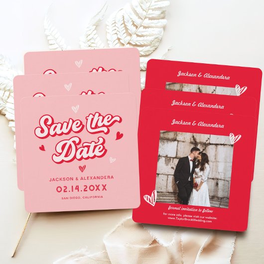 赤とピンクのヴァレンティ結婚ンの写真 セーブザデート