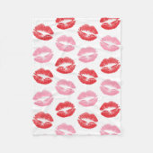 赤とピンクの唇、唇のパターン、口紅、キス フリースブランケット (正面)