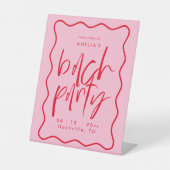 赤とピンクの波状フレームバチェロレッテウェルカムサイン 台座サイン (正面)