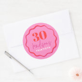 赤とピンクの波縁ど30歳の誕生日 ラウンドシール (封筒)