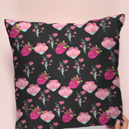 赤とピンクの花が黒に模様を付ける クッション