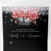 赤とピンクエレガントのハートリーフ結婚すべて 三つ折り招待状 (内部最初)