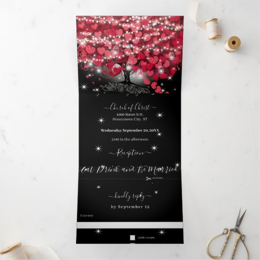 赤とピンクエレガントのハートリーフ結婚すべて 三つ折り招待状 (内部)