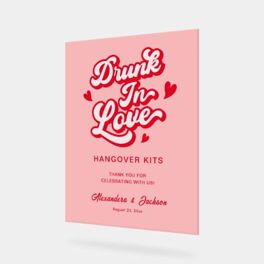赤とピンク結婚の二日酔いキット アクリルサイン (傾斜)