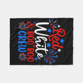 赤とブーのクルーおもしろい7月ナース4日 フリースブランケット (正面(横))