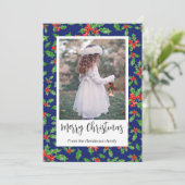 赤とモダン緑のホリーのメリークリスマスの写真 シーズンカード (スタンド正面)