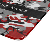 赤と灰色の迷彩自分の名前をパーソナライズ カッティングボード (角)