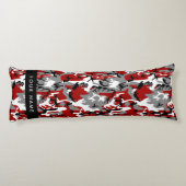 赤と灰色の迷彩自分の名前をパーソナライズ ボディピロー (裏面)