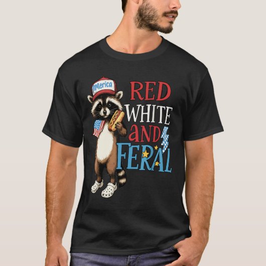 赤と白と野生のアライグマ 4th Of July Tシャツ (正面)