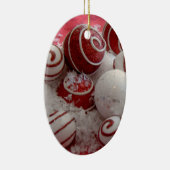 赤と白のオーナメントのクリスマスのオーナメント セラミックオーナメント (右)