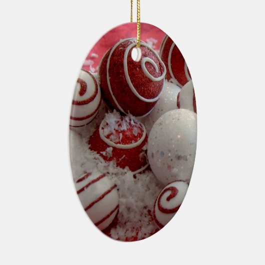 赤と白のオーナメントのクリスマスのオーナメント セラミックオーナメント (右)