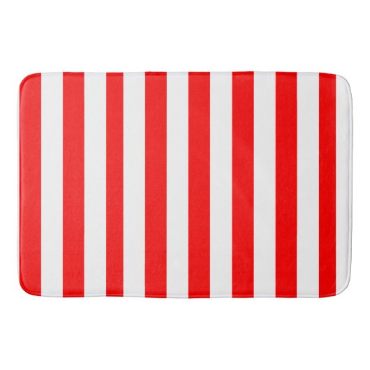 赤と白のカバナ ストライプ バスマット (正面)
