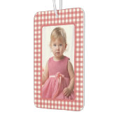 赤と白のギンガムチェックの女の子の写真 カーエアーフレッシュナー (左)