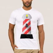 赤と白のストライプの灯台 Tシャツ (正面)