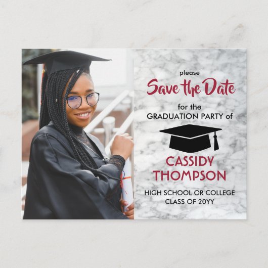 赤と白の大理石の卒業写真の日付を保存 ポストカード (正面)